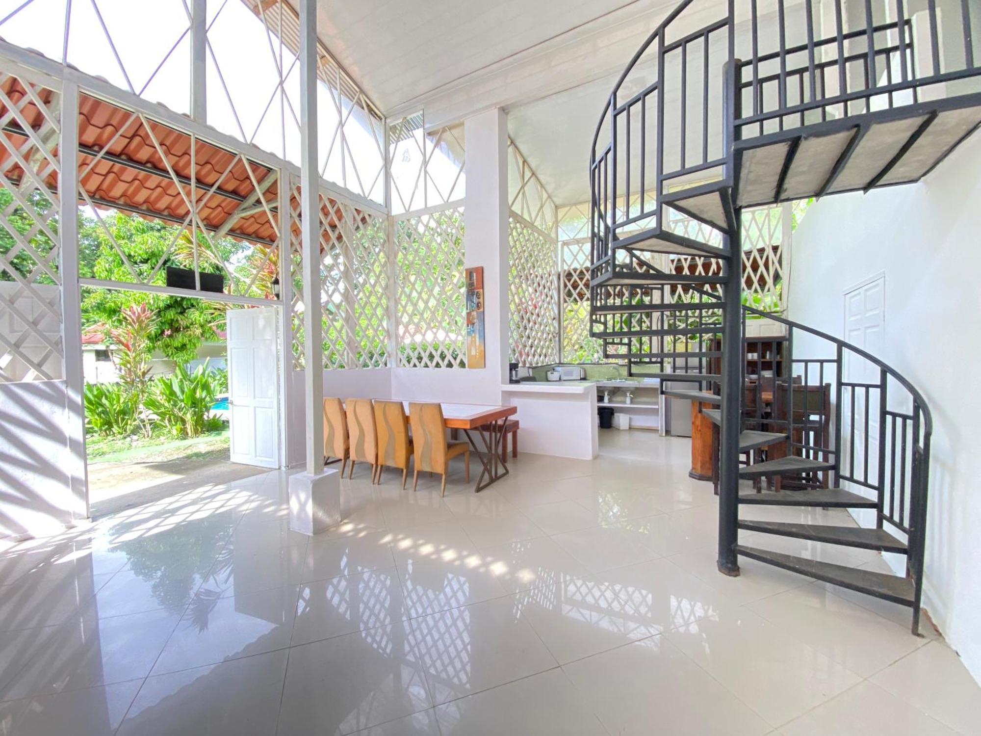 Cristal Con Piscina Casa Mariposa Con Ac Holiday home Punta Uva